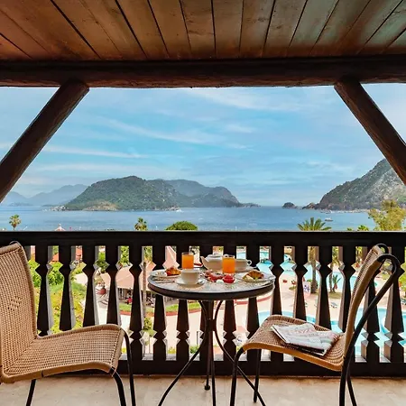 Marti Deluxe Resort 5*